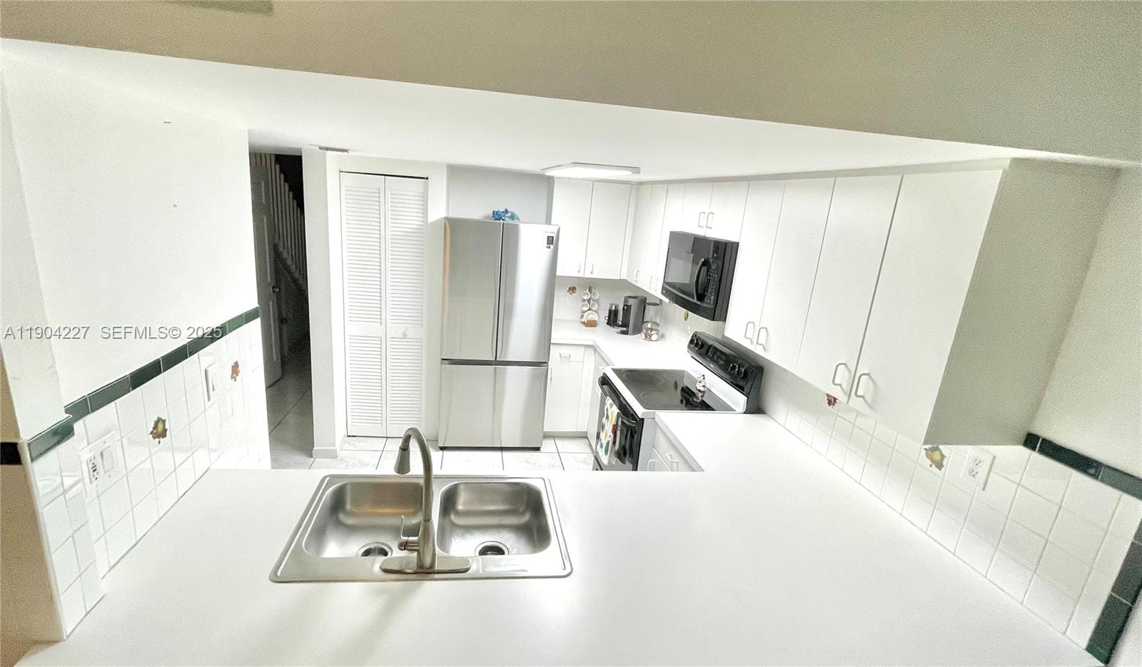 9203 Fontainebleau Boulevard 113 — photo 7