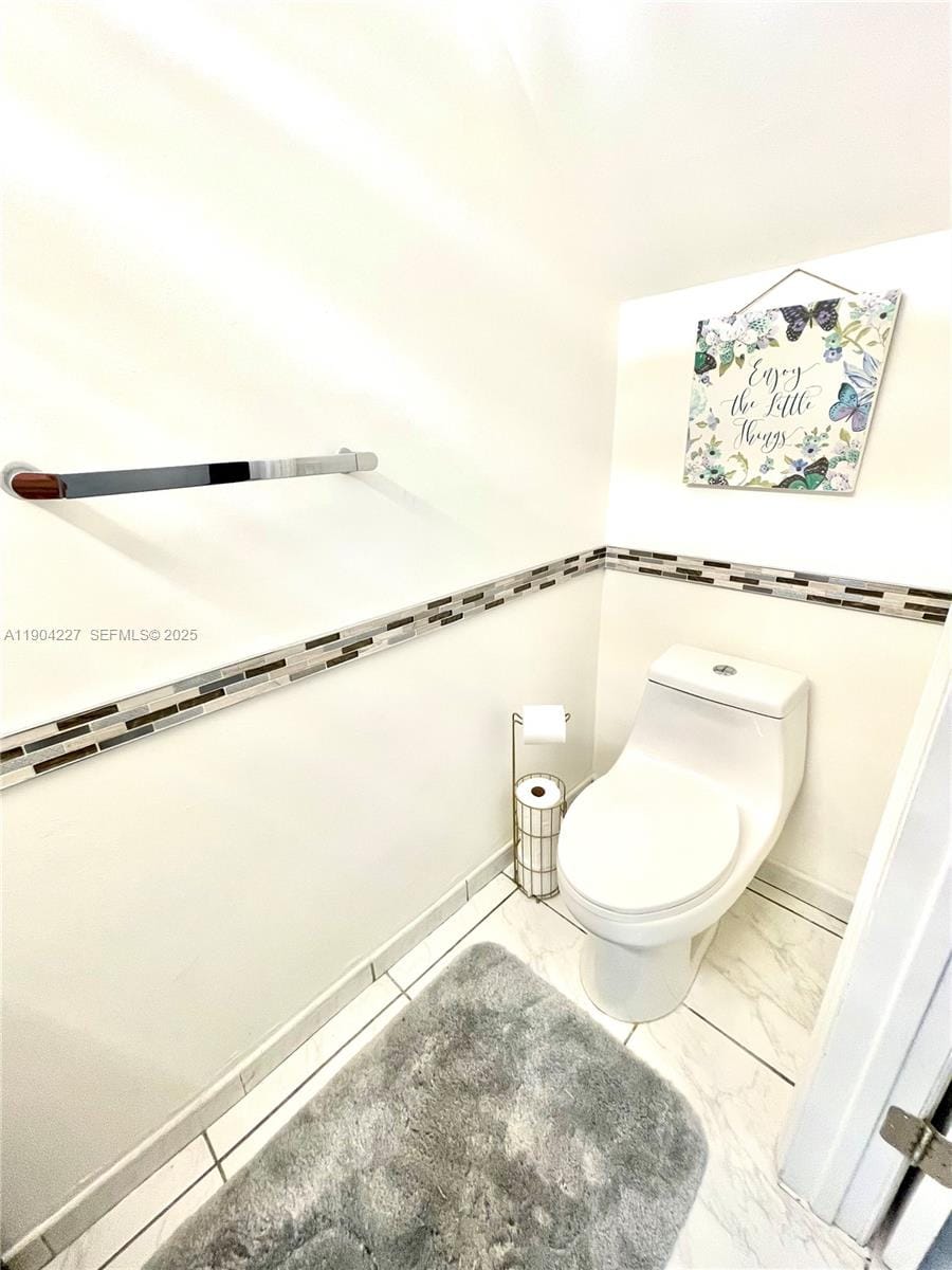 9203 Fontainebleau Boulevard 113 — photo 9