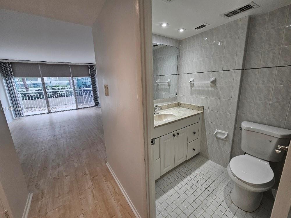 18041 Biscayne Boulevard 204, Aventura, FL 33160 photo 23