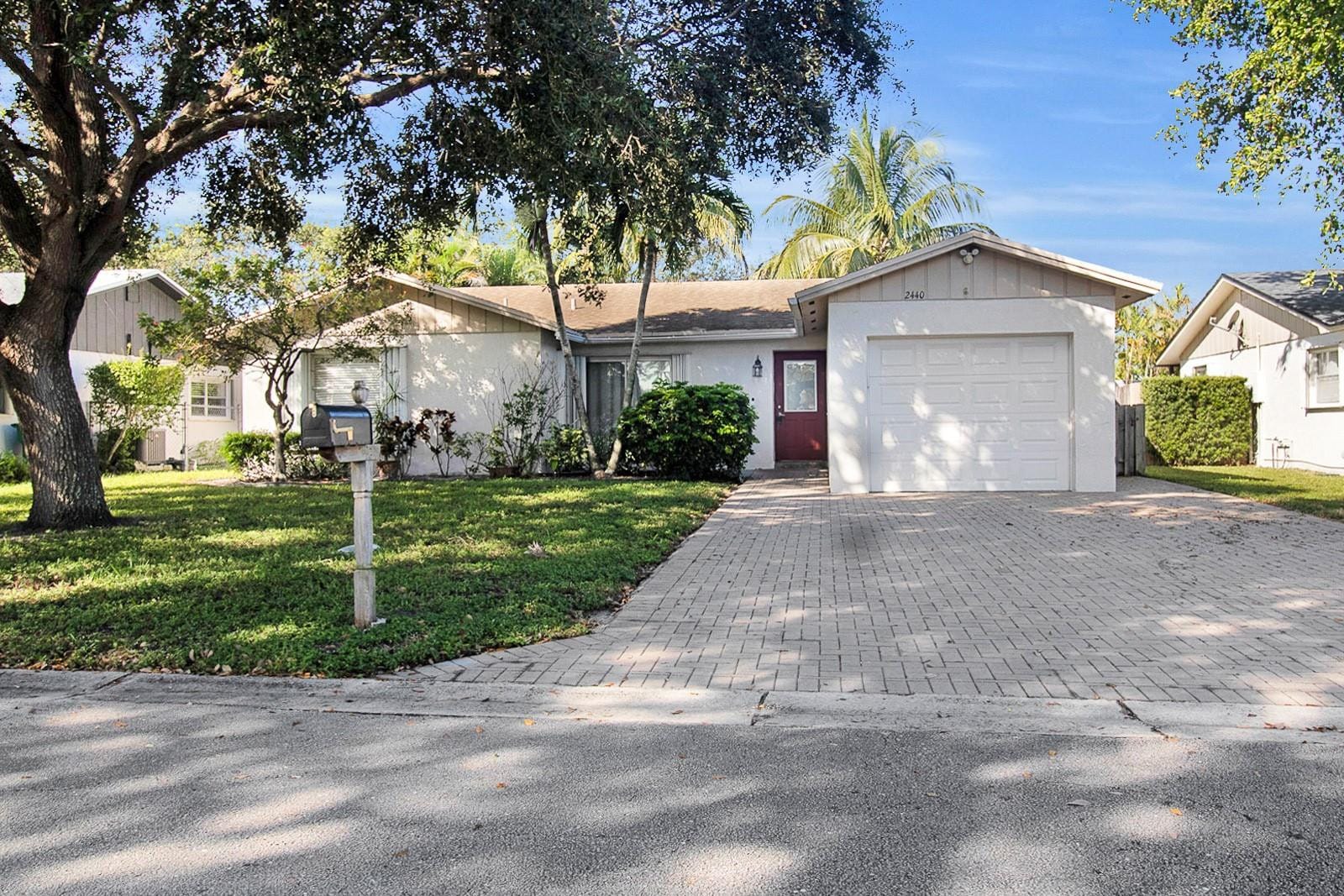 2440 NW 98th Lane, Coral Springs, FL 33065