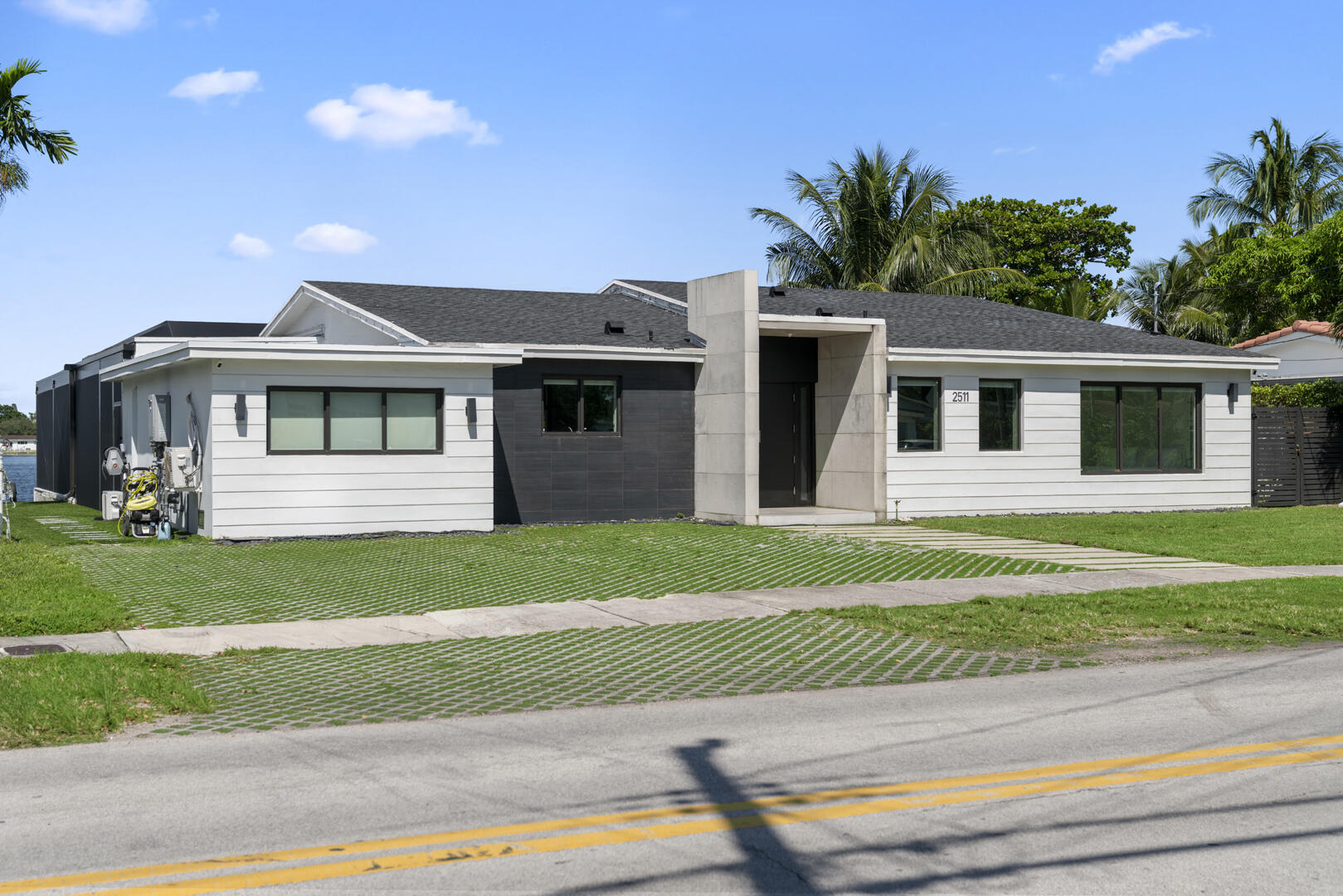 2511 NE 209th Terrace, Miami, FL 33180, Miami