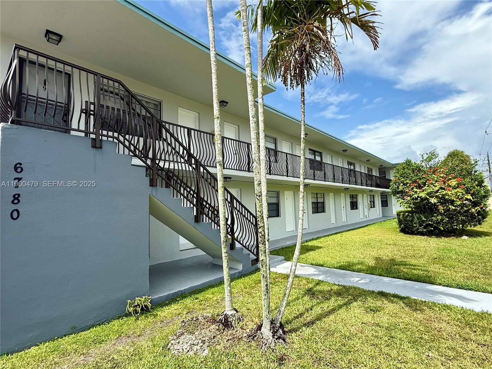6780 SW 44th Street 8, Miami, FL 33155
