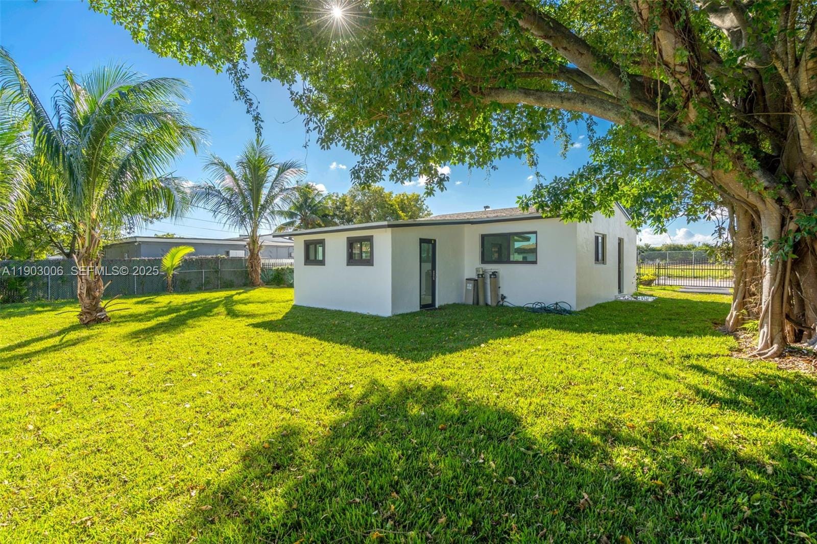 1021 NW 195th Street, Miami Gardens, FL 33169 photo 23