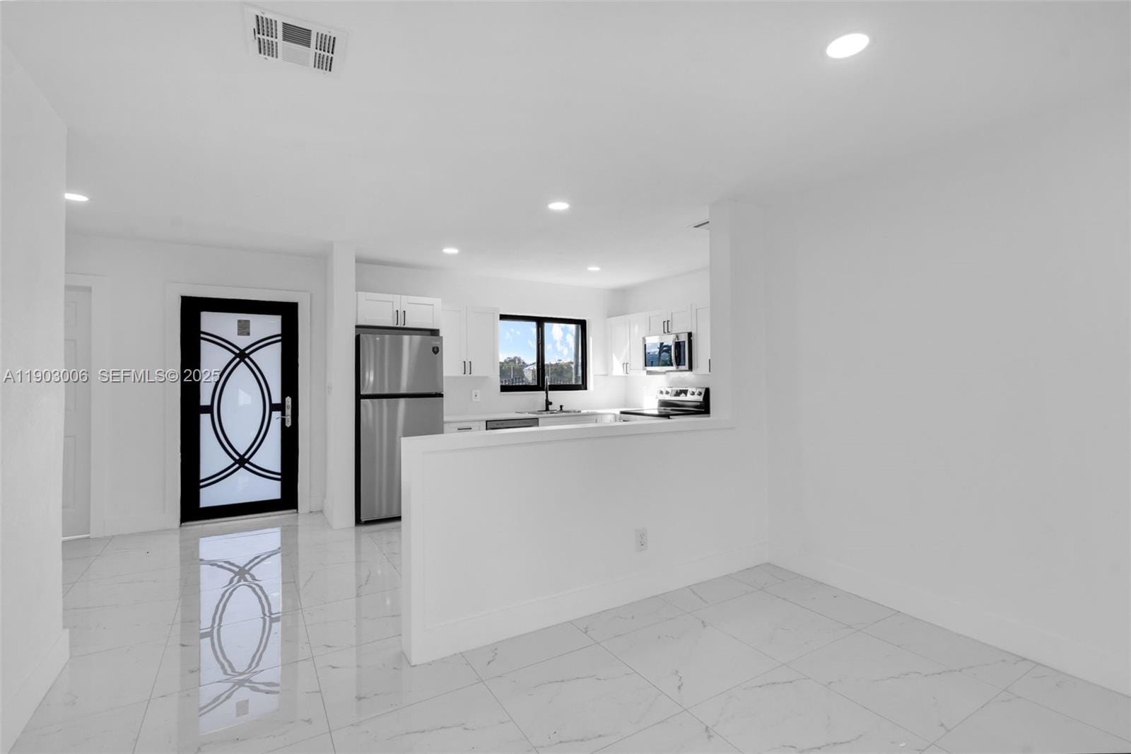 1021 NW 195th Street, Miami Gardens, FL 33169 photo 8
