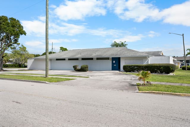 1912 Nebraska Avenue, Fort Pierce, FL 34950