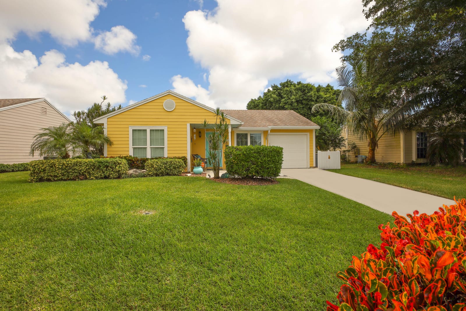 9201 Carma Drive — photo 1