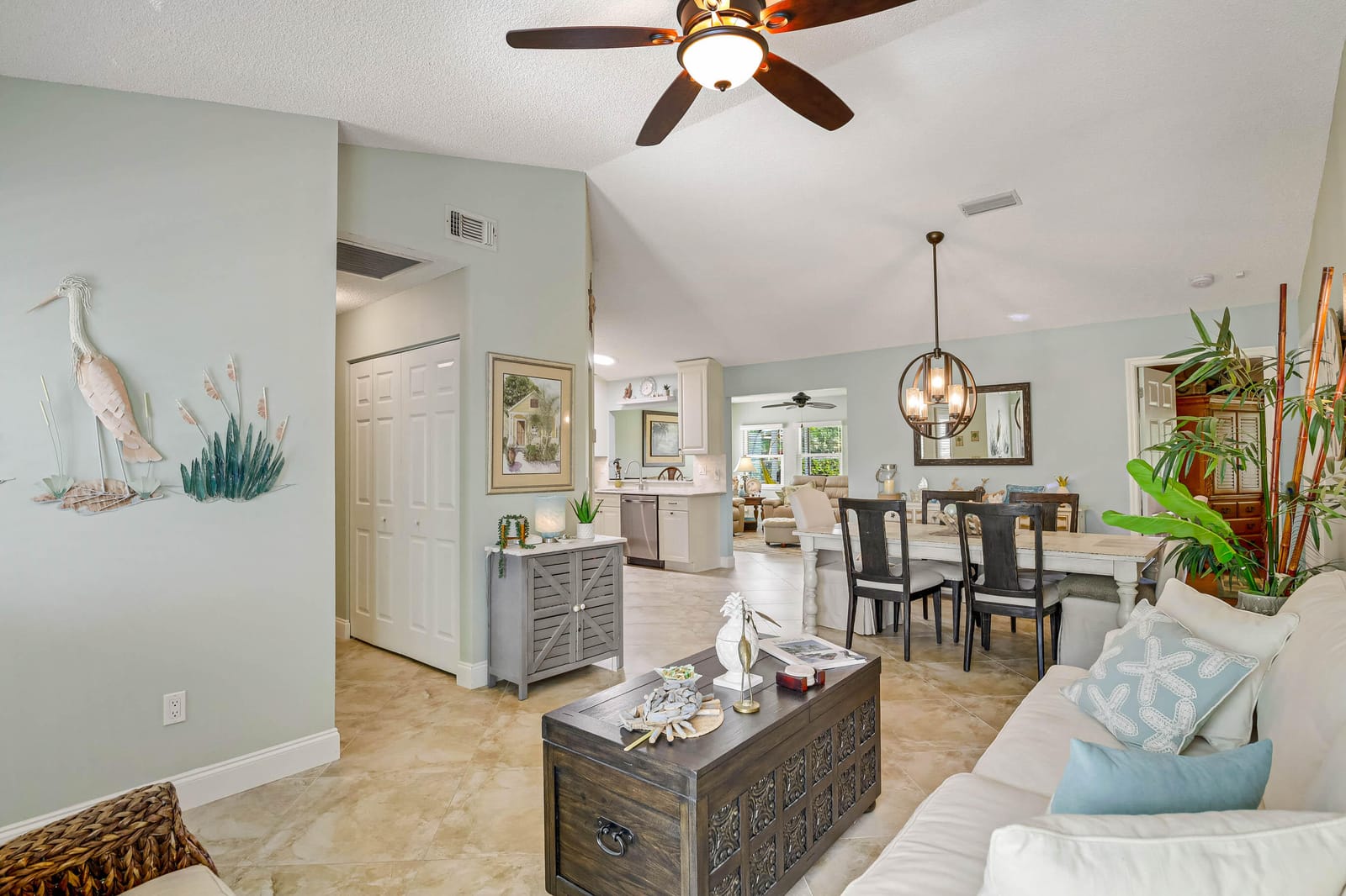 9201 Carma Drive — photo 4