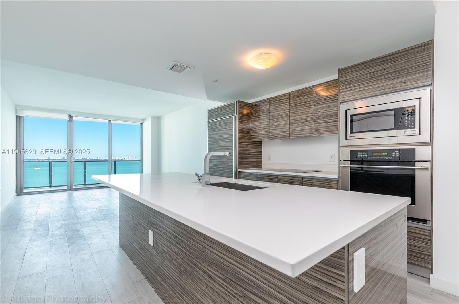 460 NE 28th Street 1905, Miami, FL 33137 photo 3