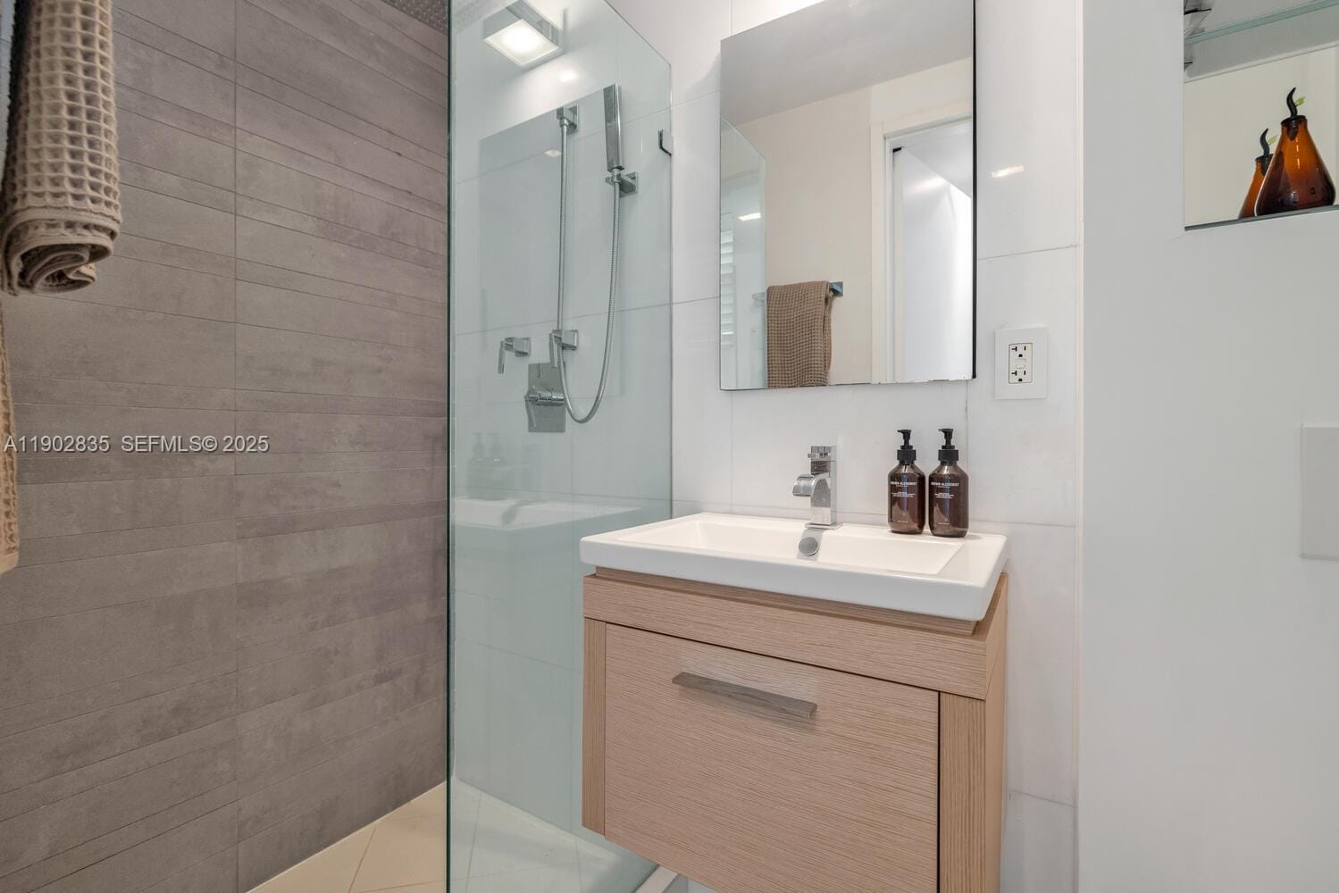 325 Ocean Drive 210, Miami Beach, FL 33139 photo 24