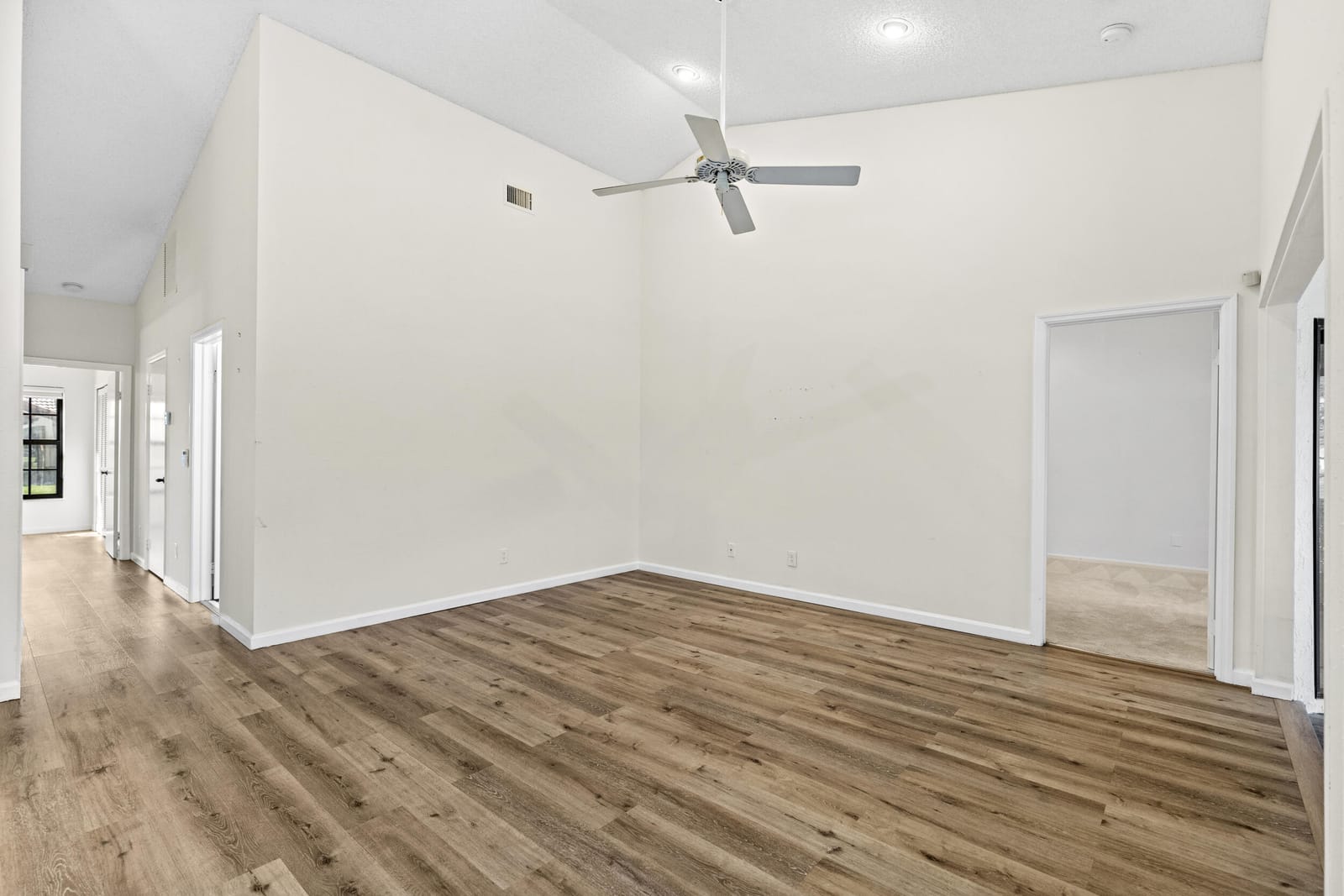 8261 Waterline Drive, Boynton Beach, FL 33472 photo 14