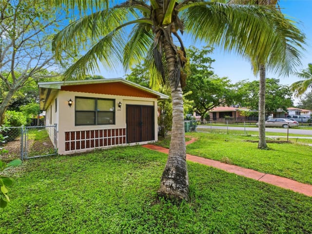 1090 NW 123rd Street, sold in Sunkist Grove, North Miami, FL