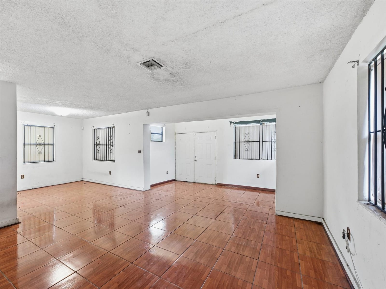 1090 NW 123rd Street, North Miami, FL 33168 photo 16