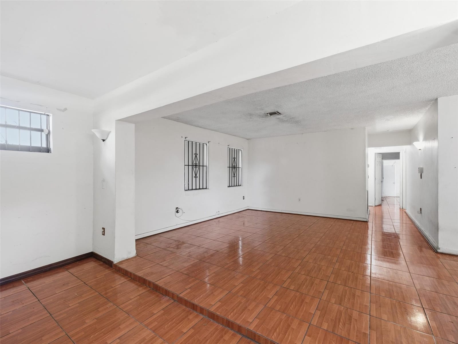 1090 NW 123rd Street, North Miami, FL 33168 photo 18