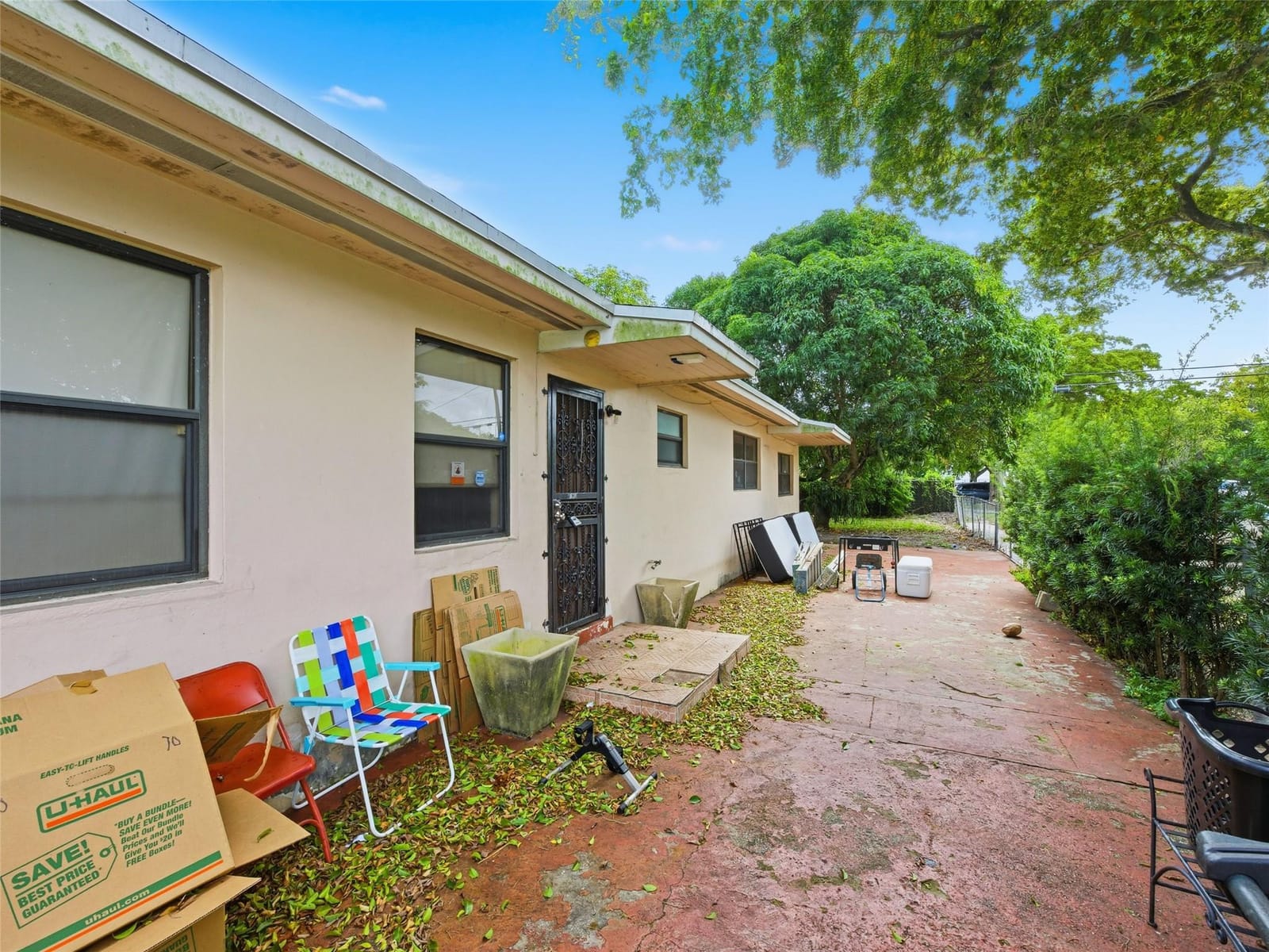 1090 NW 123rd Street, North Miami, FL 33168 photo 4