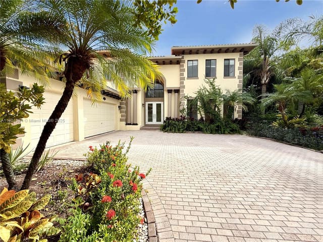 7996 SW 195th Street, Cutler Bay, FL 33157