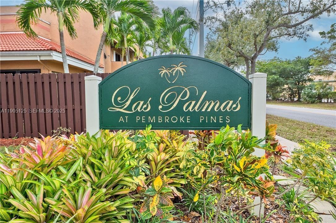 12032 S Las Palmas Drive, Pembroke Pines, FL 33025