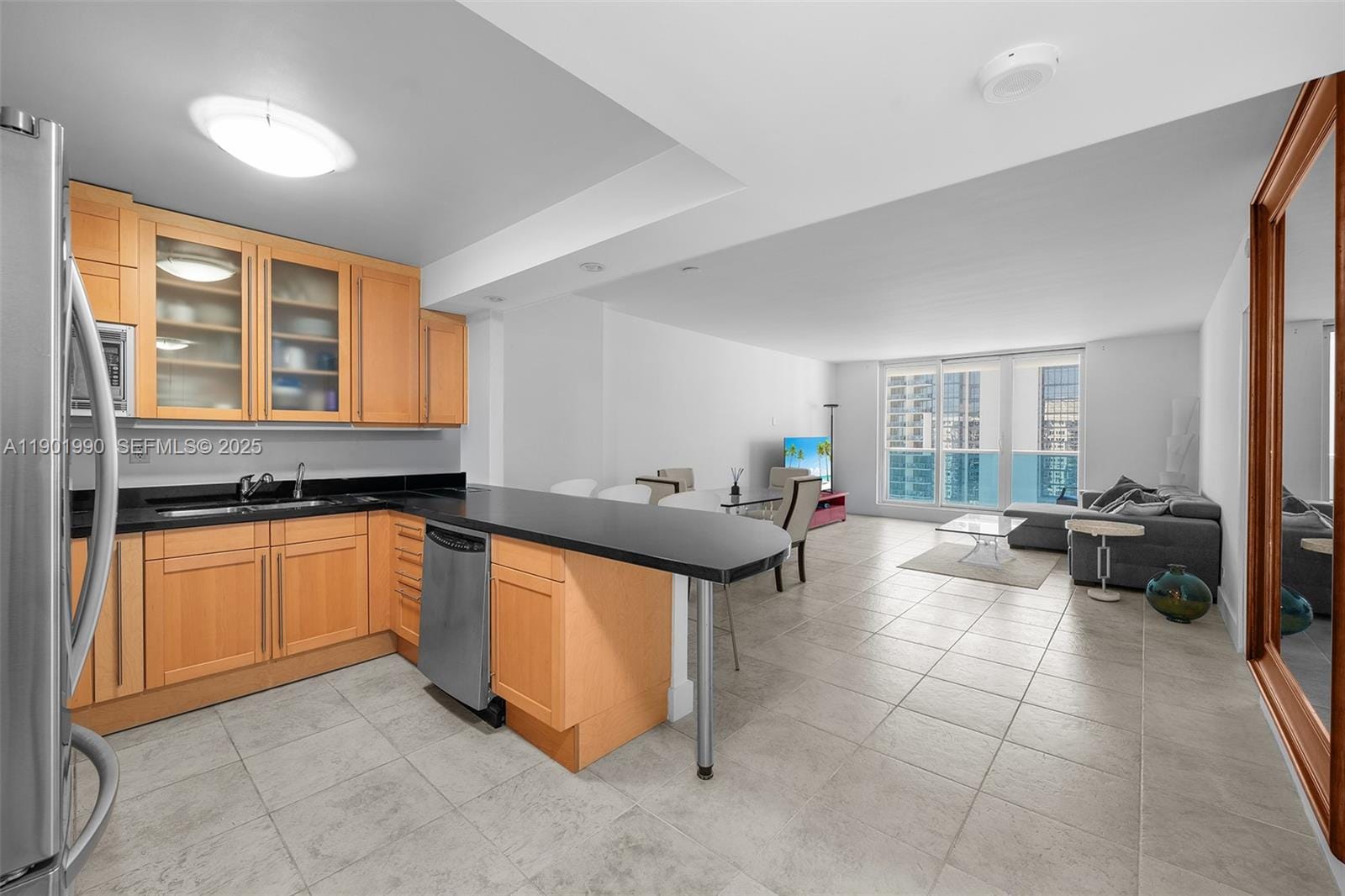 2301 Collins Avenue 1501 — photo 2