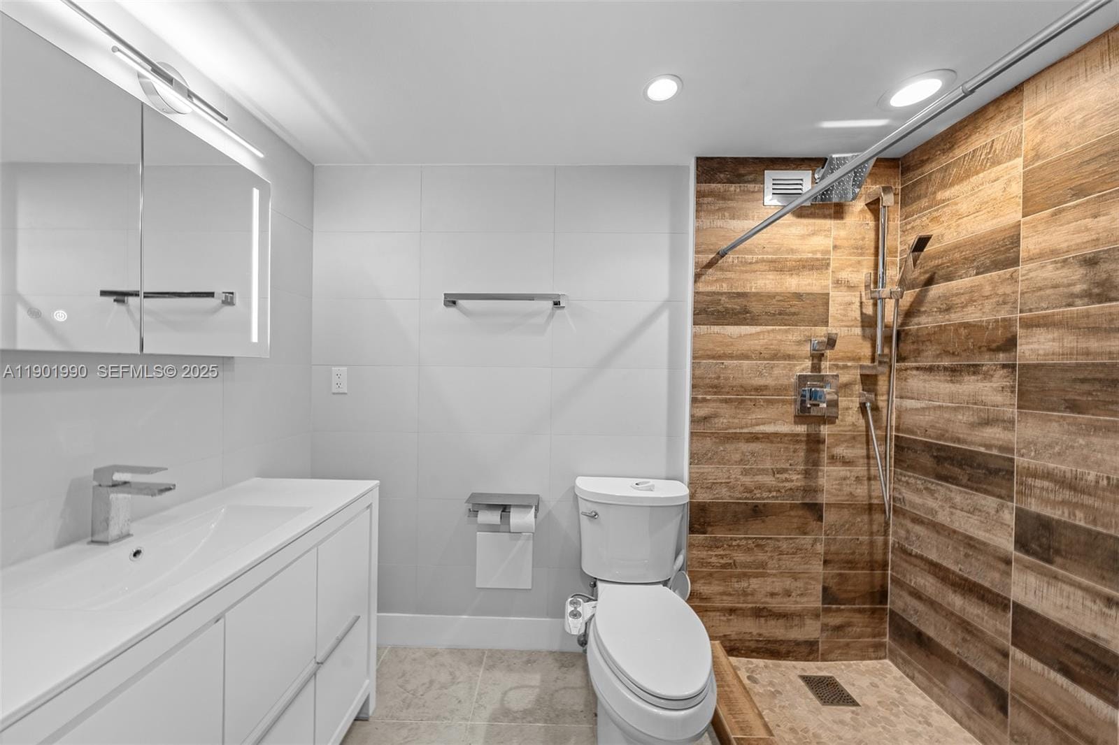 2301 Collins Avenue 1501 — photo 11