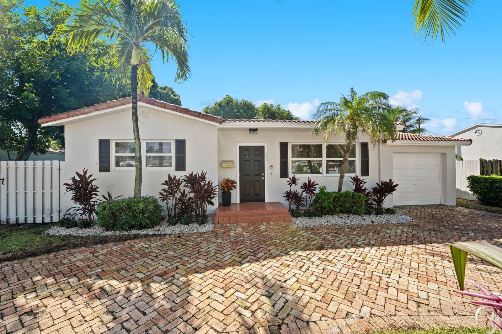 344 Forest Hill Boulevard, West Palm Beach, FL 33405