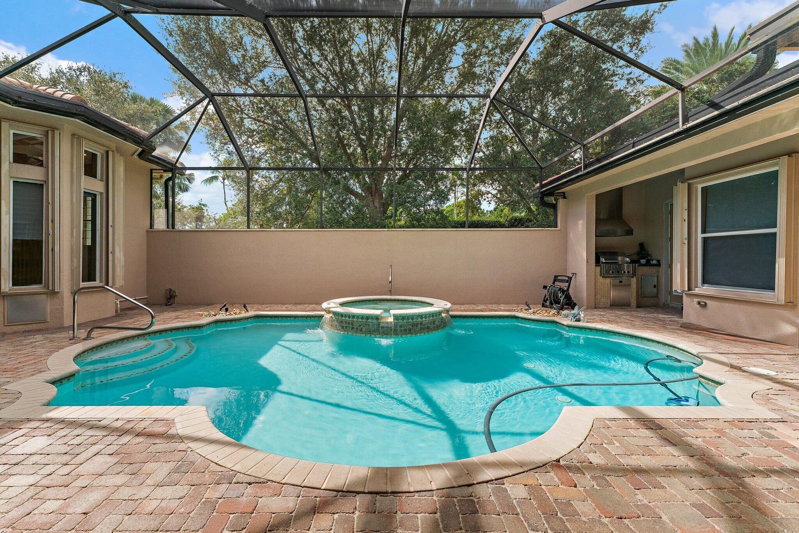 200 Montant Drive, Palm Beach Gardens, FL 33410 photo 4