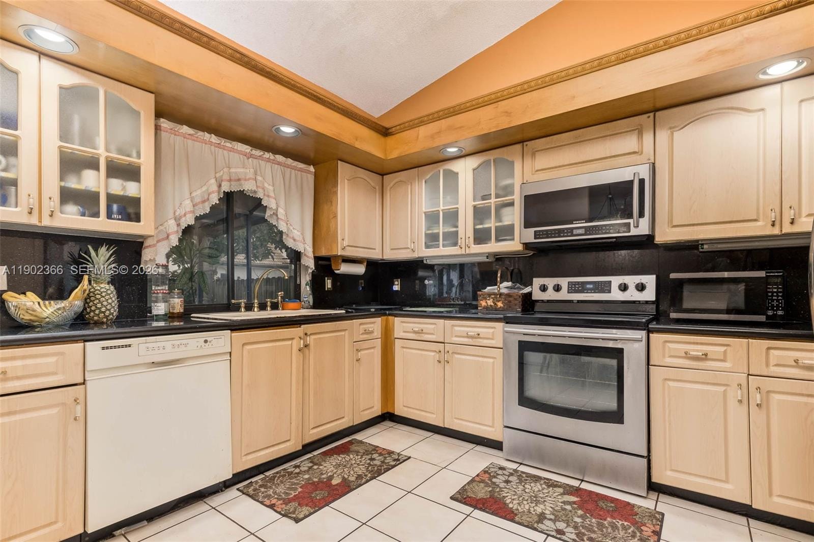5641 Thistledown Terrace — photo 9
