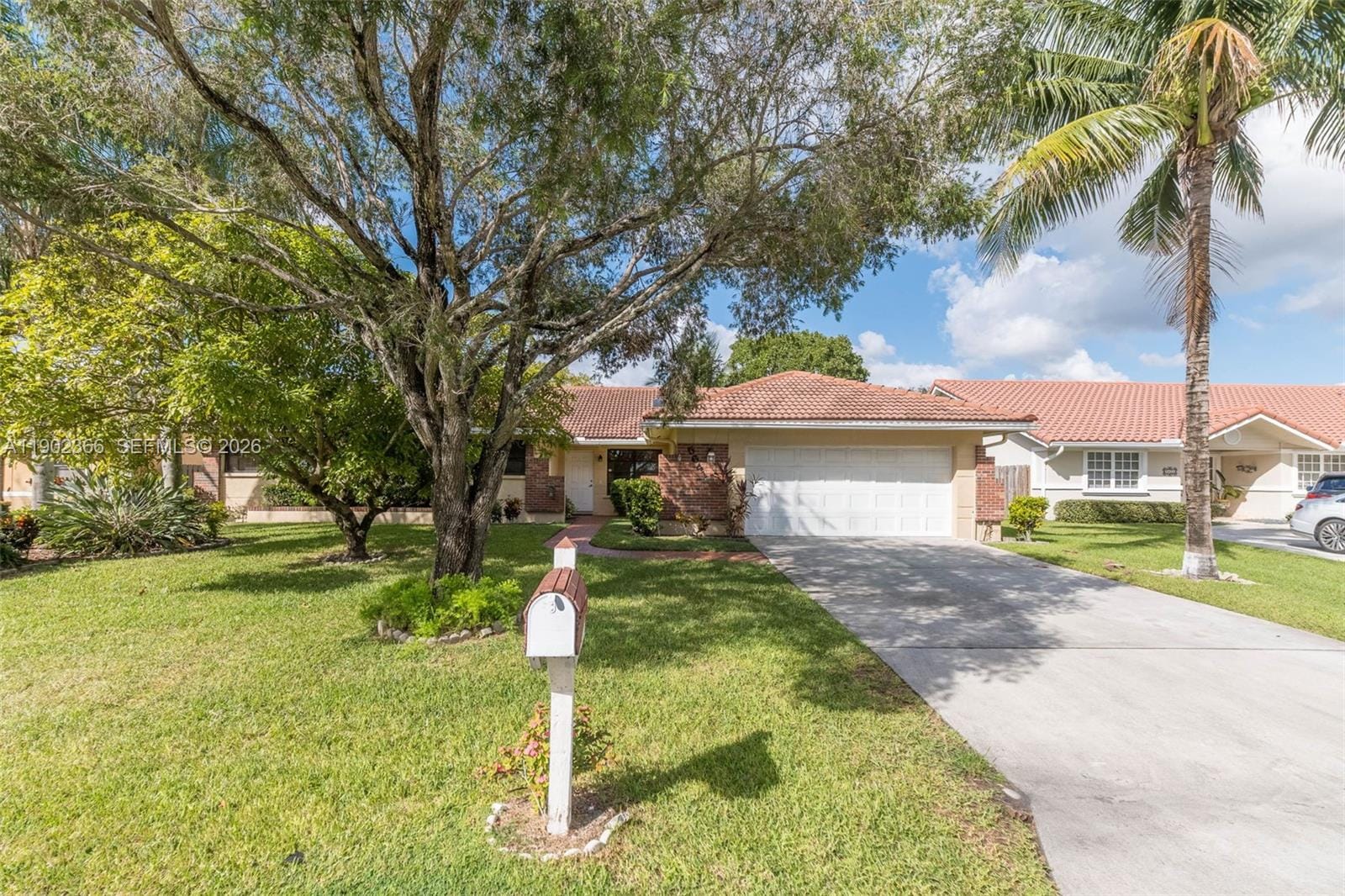5641 Thistledown Terrace, Davie, FL 33331