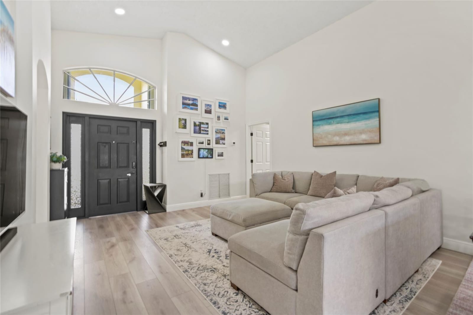 9458 Verona Lakes Boulevard — photo 2