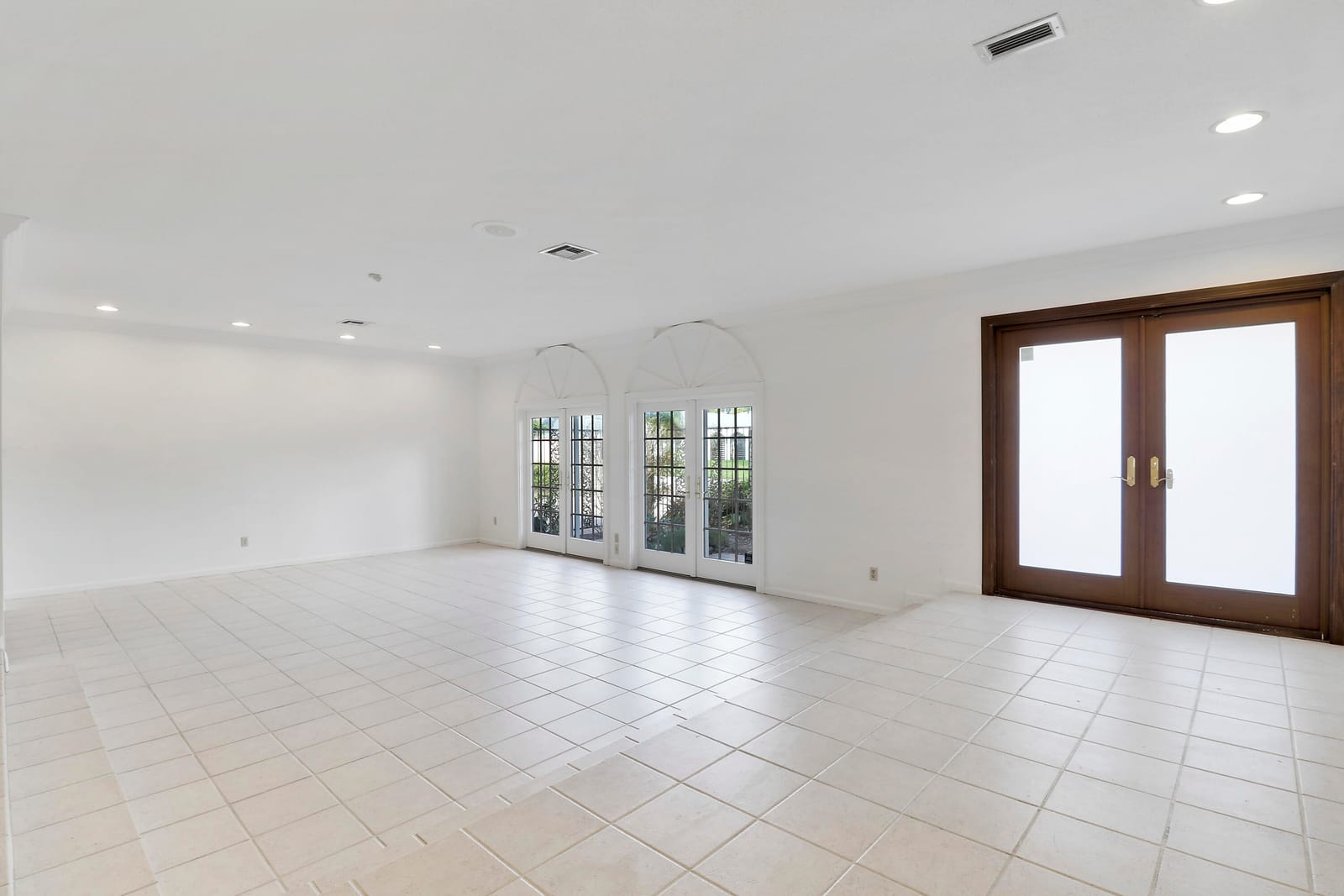 3040 NE 40th Street — photo 7