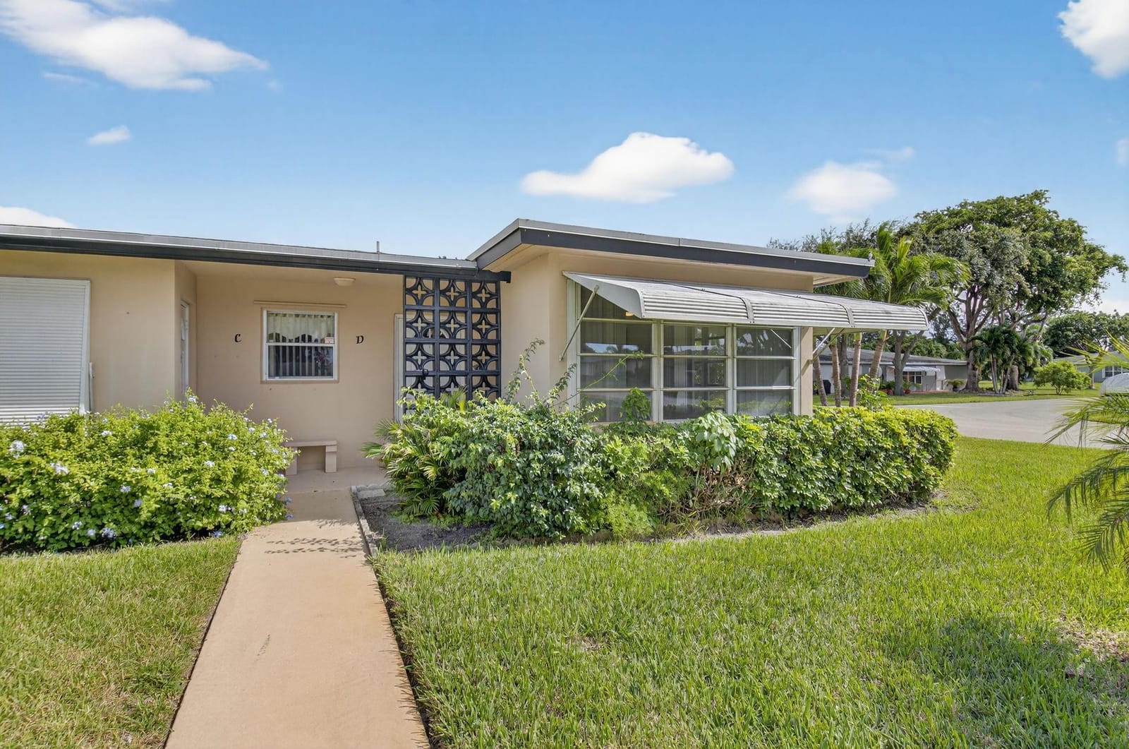 1025 South Drive D, Delray Beach, FL 33445
