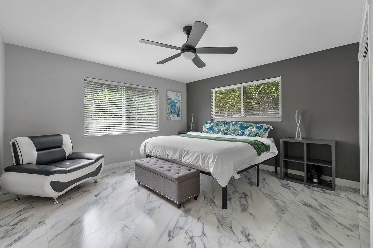 600 NW 22nd Court — photo 9