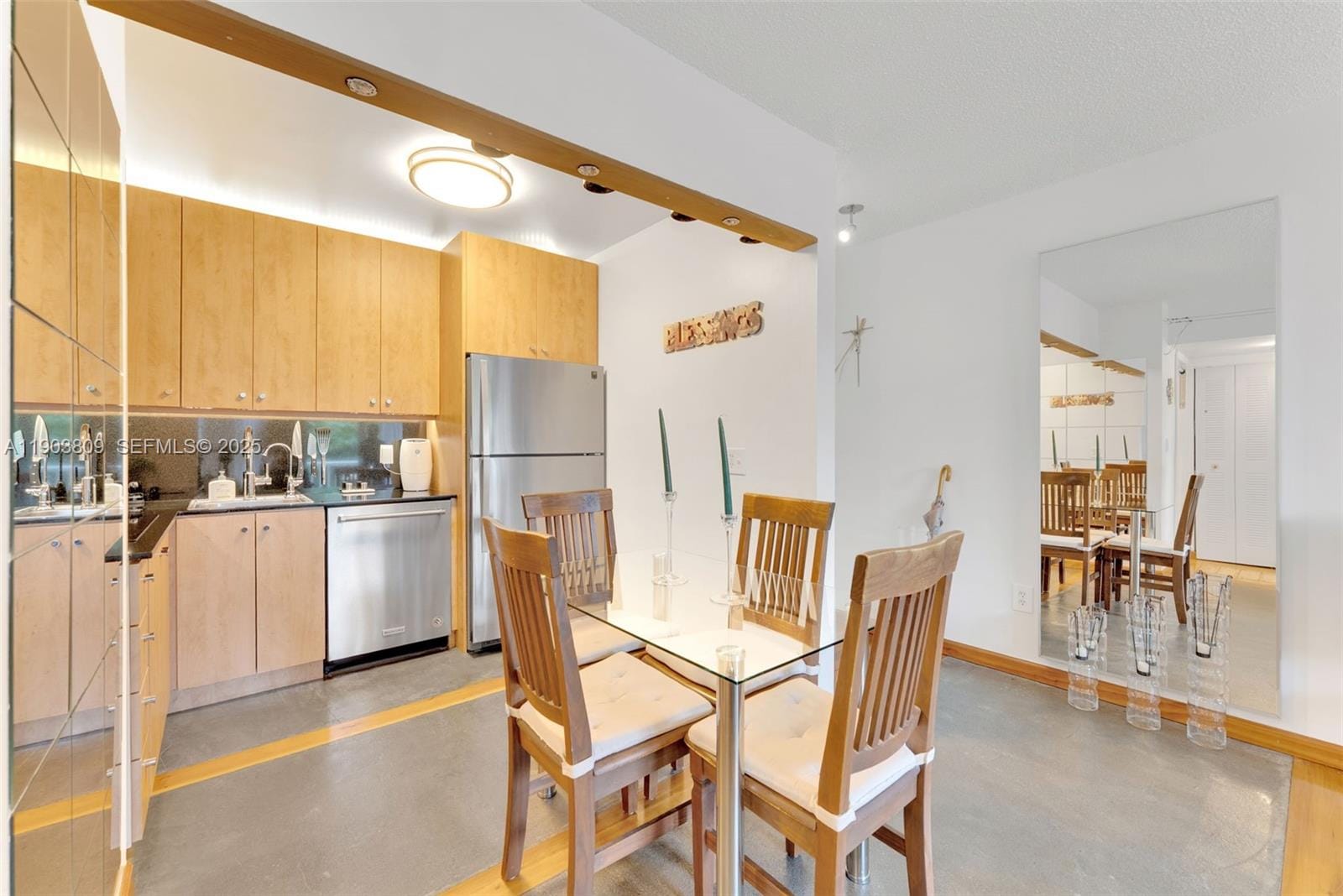 3661 SW 9th Terrace 207 — photo 6