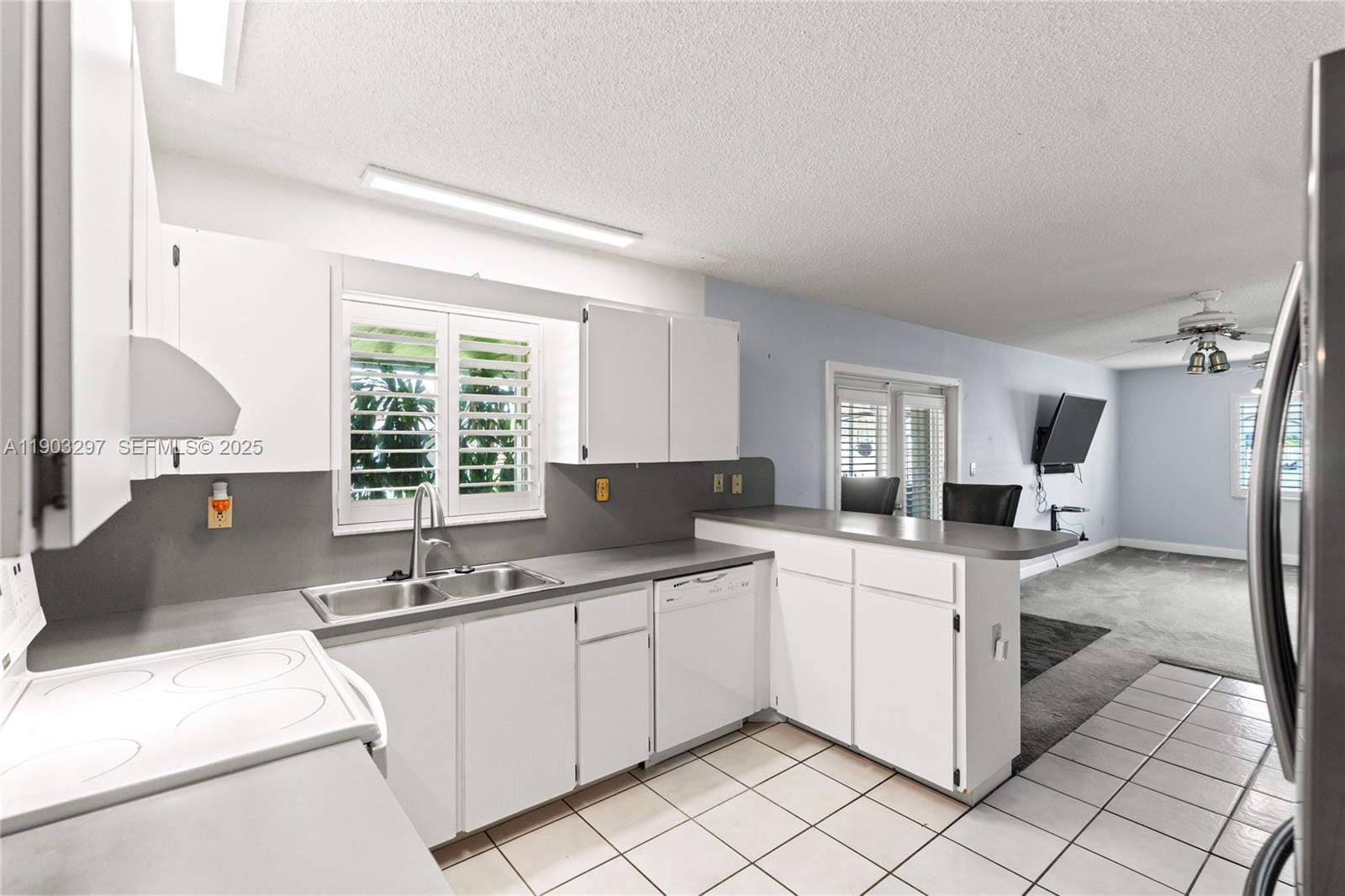 11201 SW 138th Terrace, Miami, FL 33176 photo 11