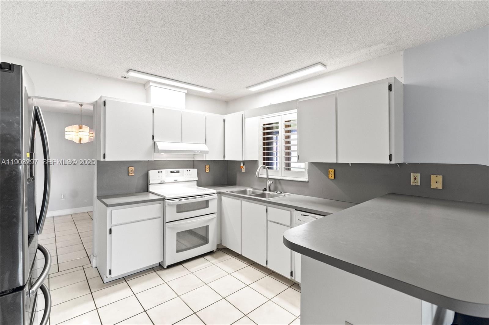11201 SW 138th Terrace, Miami, FL 33176 photo 15