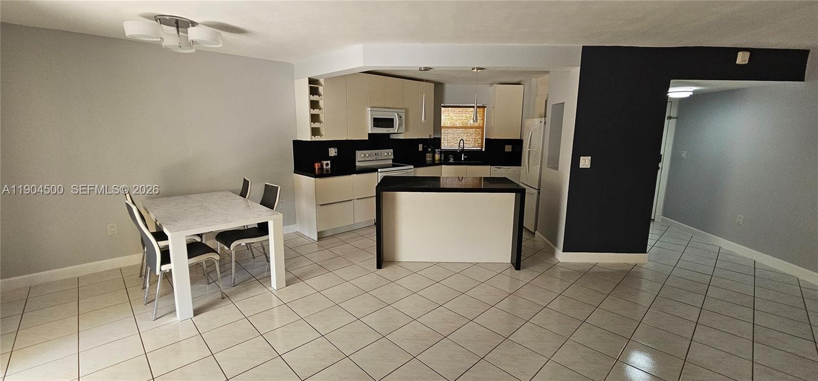 6855 W Broward Boulevard 308, Plantation, FL 33317 photo 6