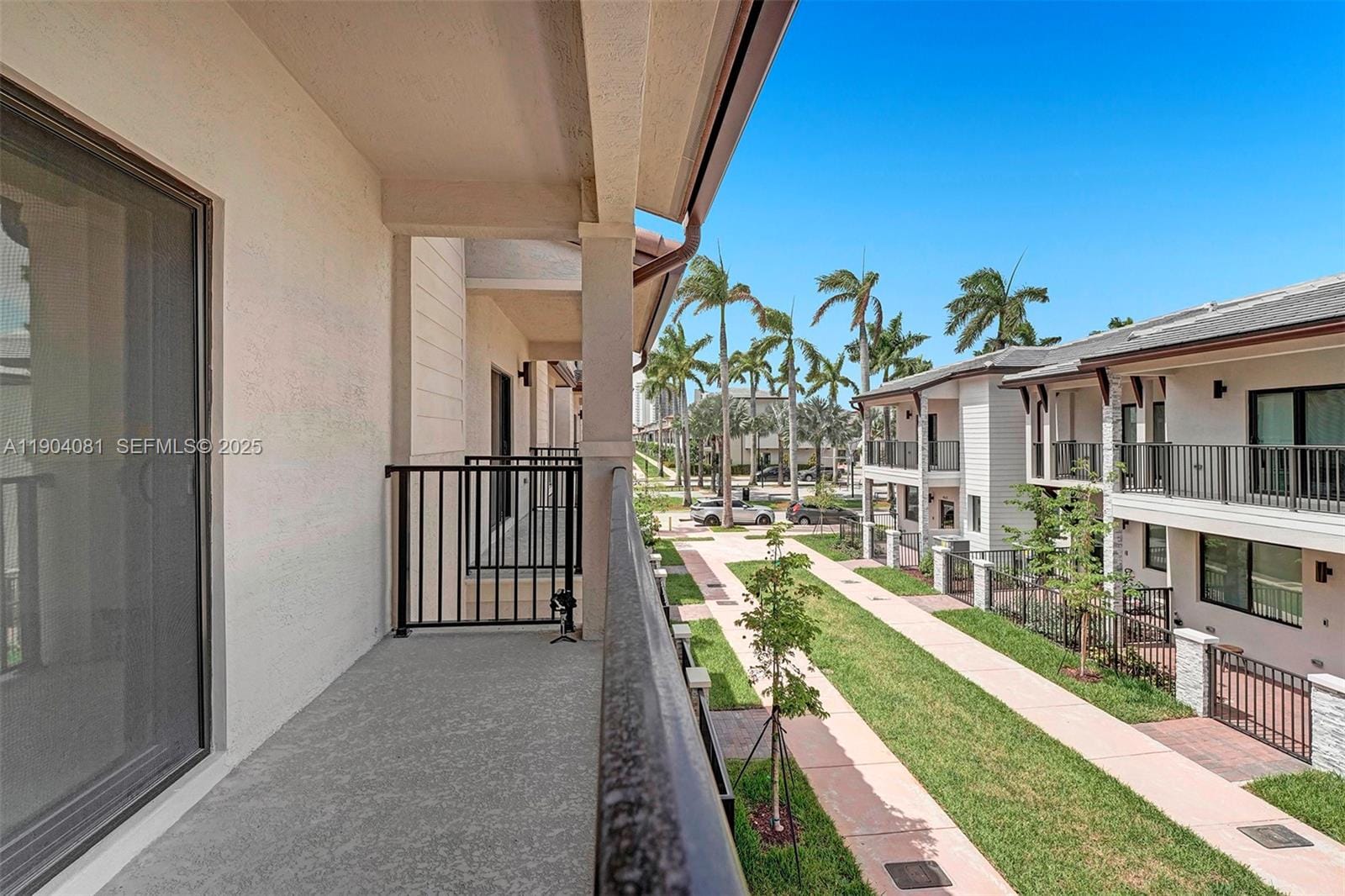 4614 NW 83rd Path ., Doral, FL 33166 photo 11
