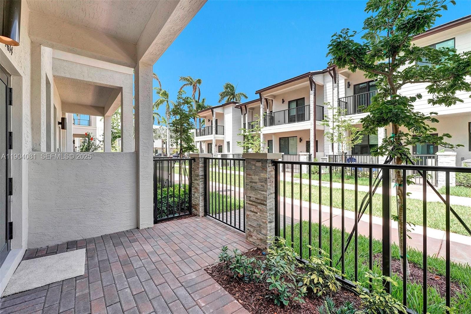 4614 NW 83rd Path ., Doral, FL 33166 photo 10