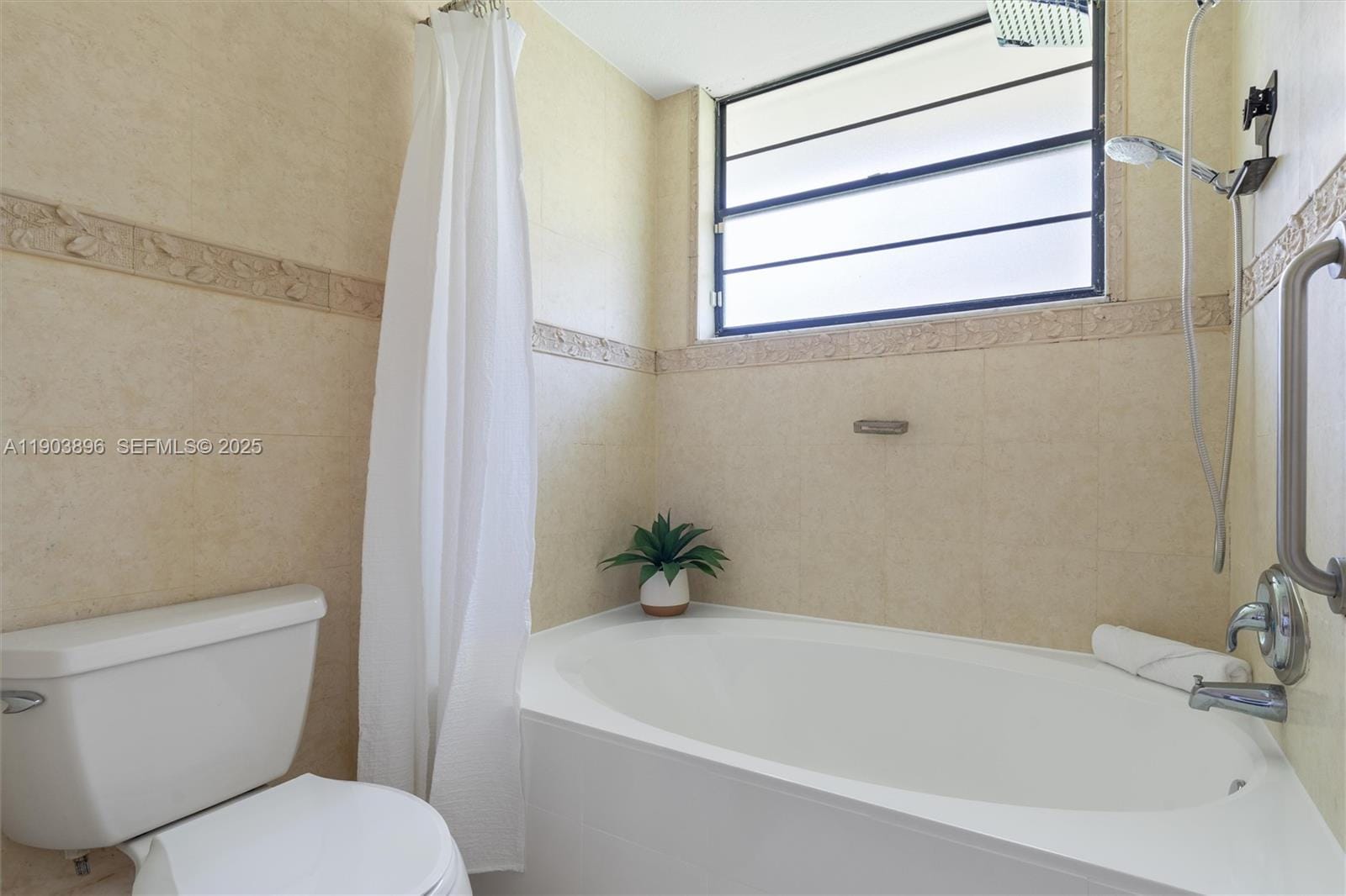 8001 Royal Palm Circle 57 — photo 11