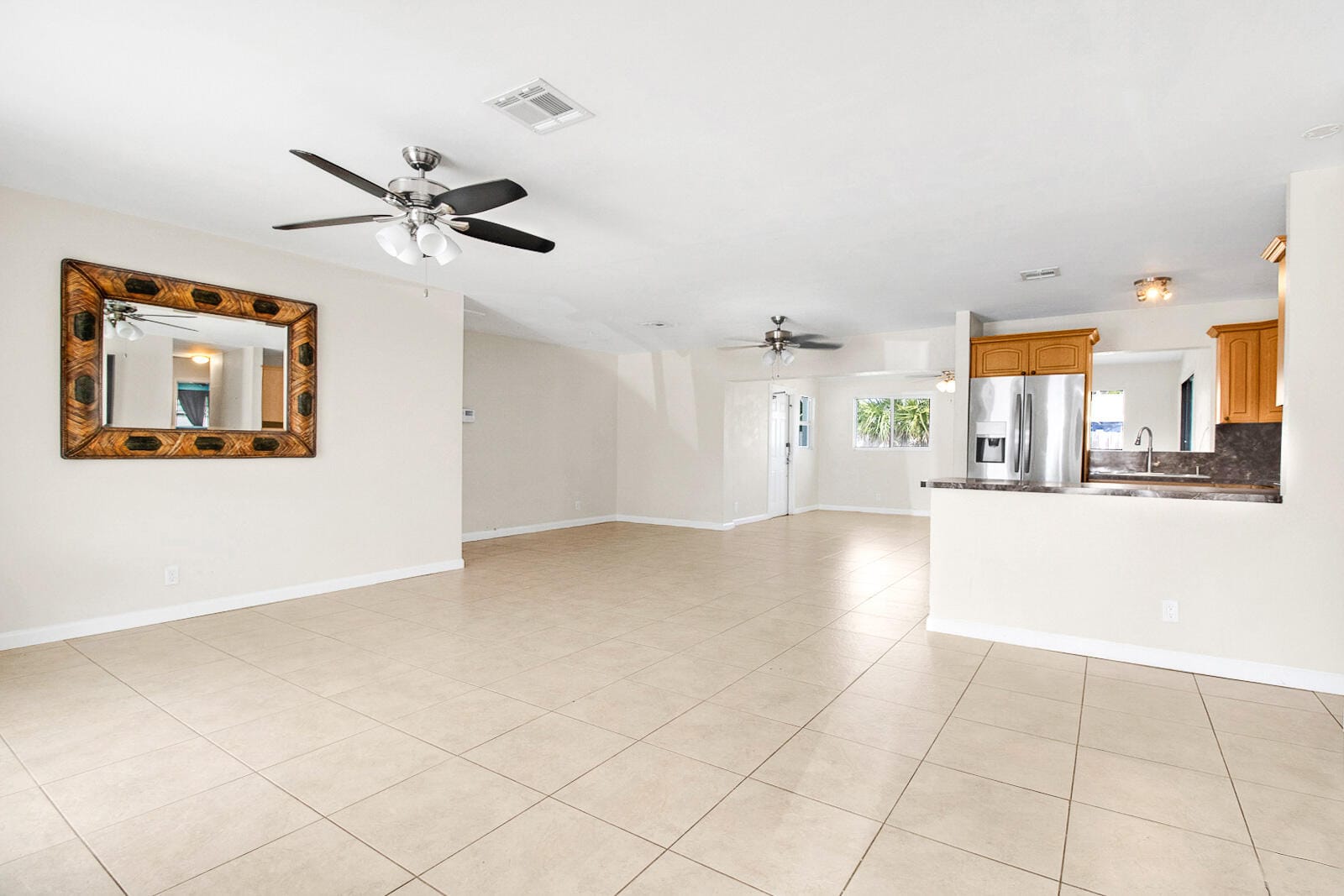 325 SE 10th Court, Deerfield Beach, FL 33441 photo 4