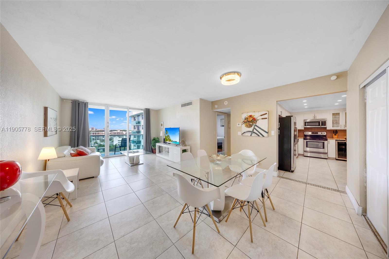 3801 S Ocean Drive 15R, Hollywood, FL 33019, Hollywood