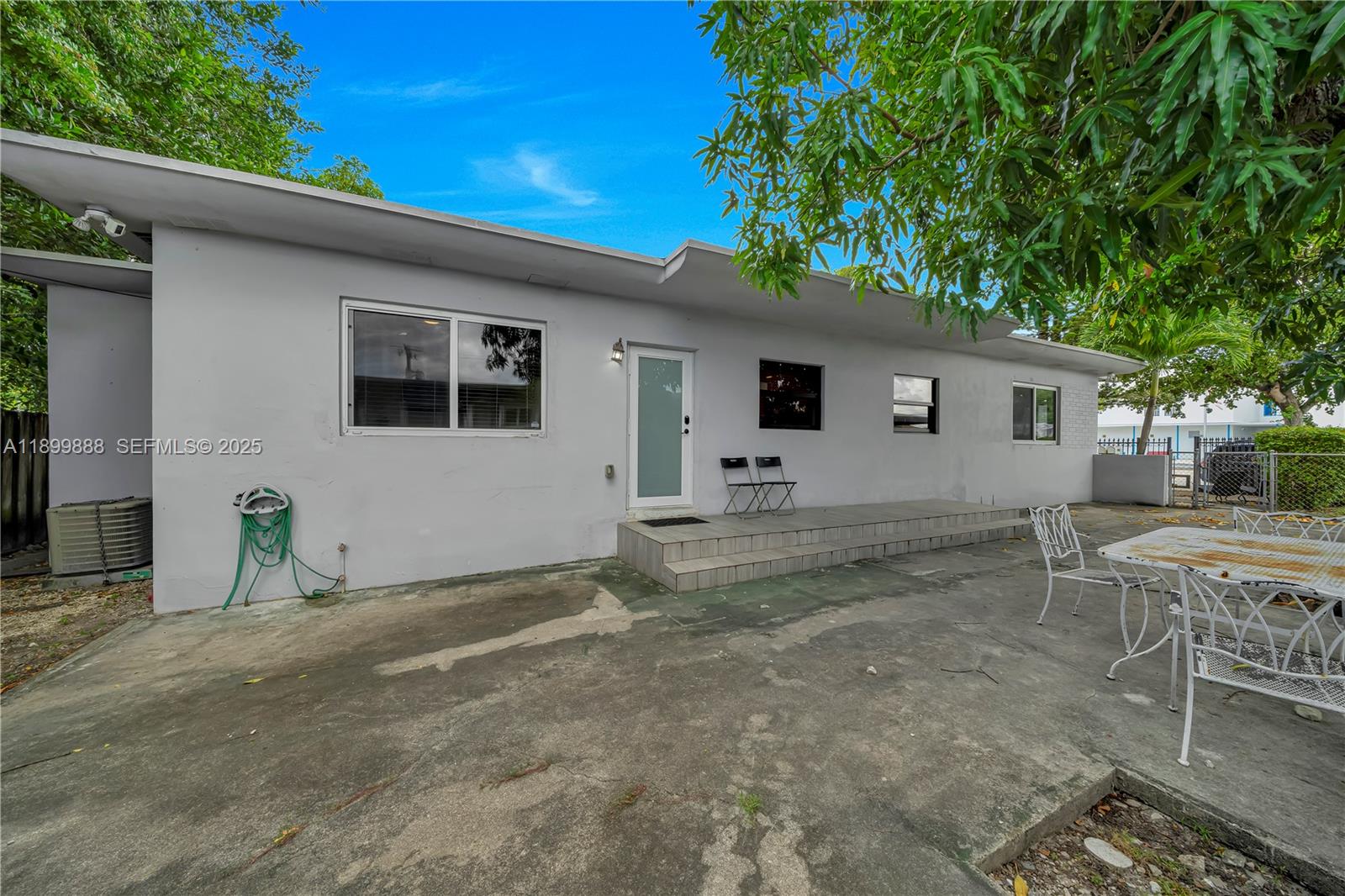 3181 NW 5th Avenue, Miami, FL 33127 photo 2