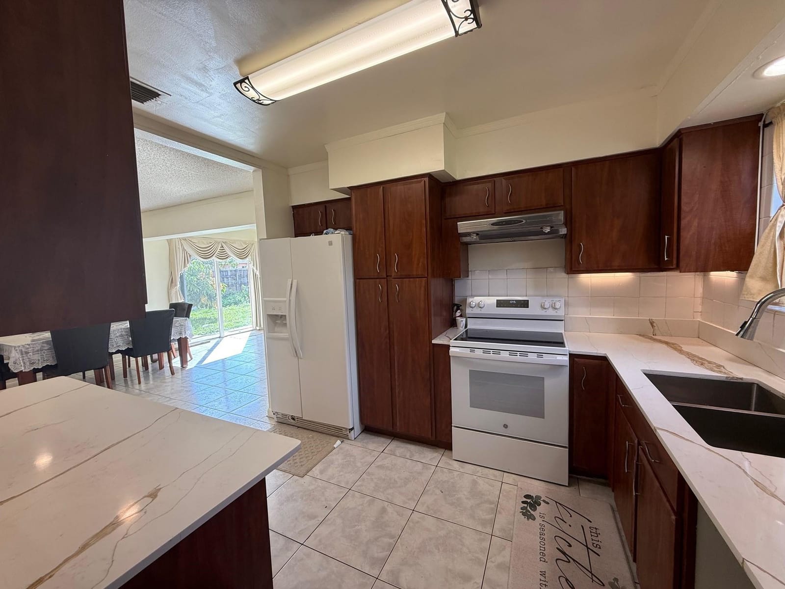 6940 SW 9th Street — photo 12