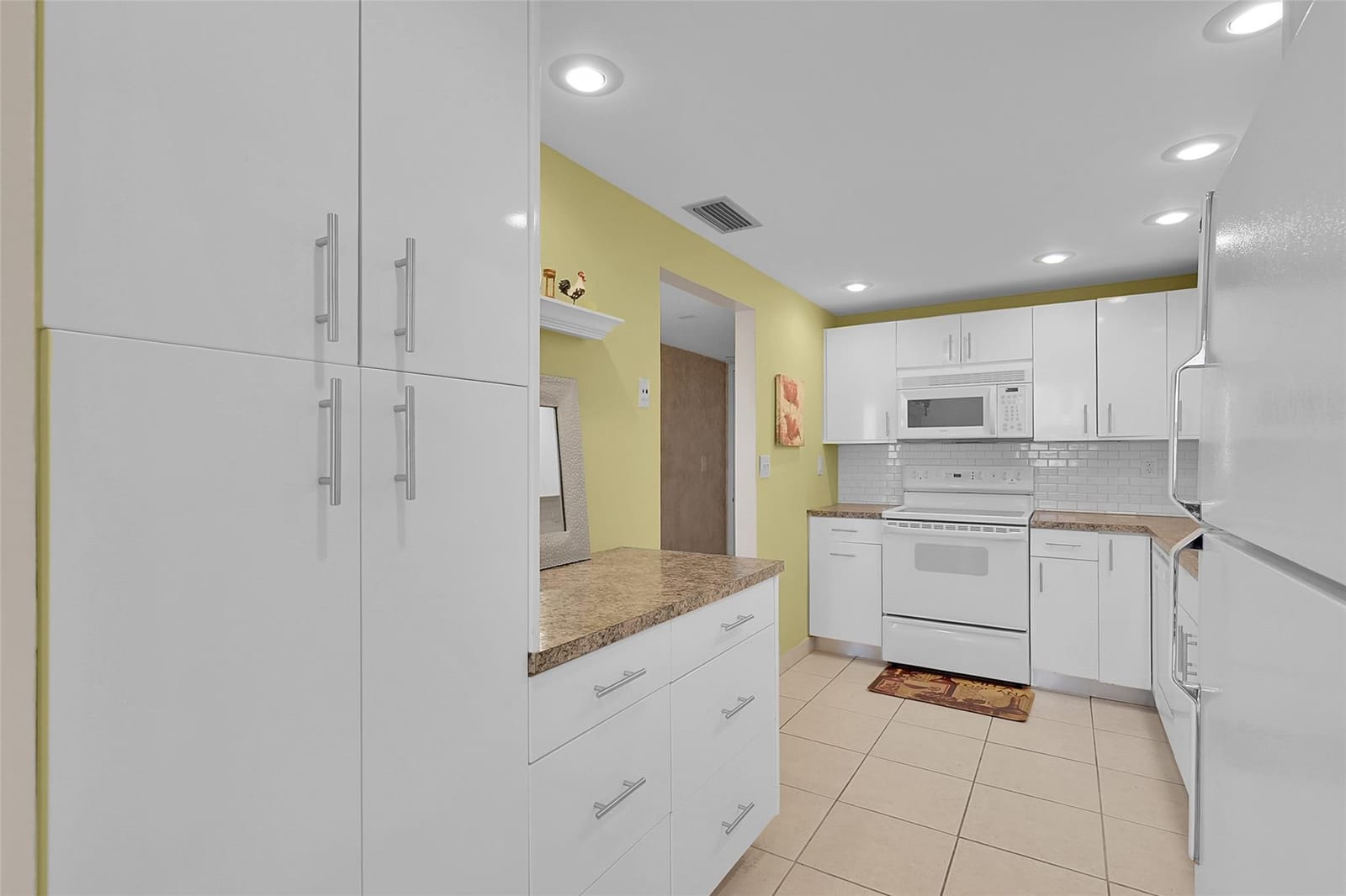 531 N Ocean Boulevard 901, Pompano Beach, FL 33062 photo 5