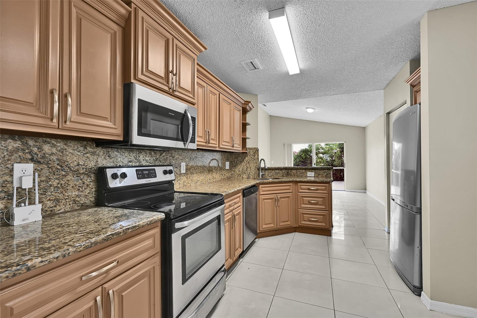 1688 SW 158th Avenue, Pembroke Pines, FL 33027 photo 22