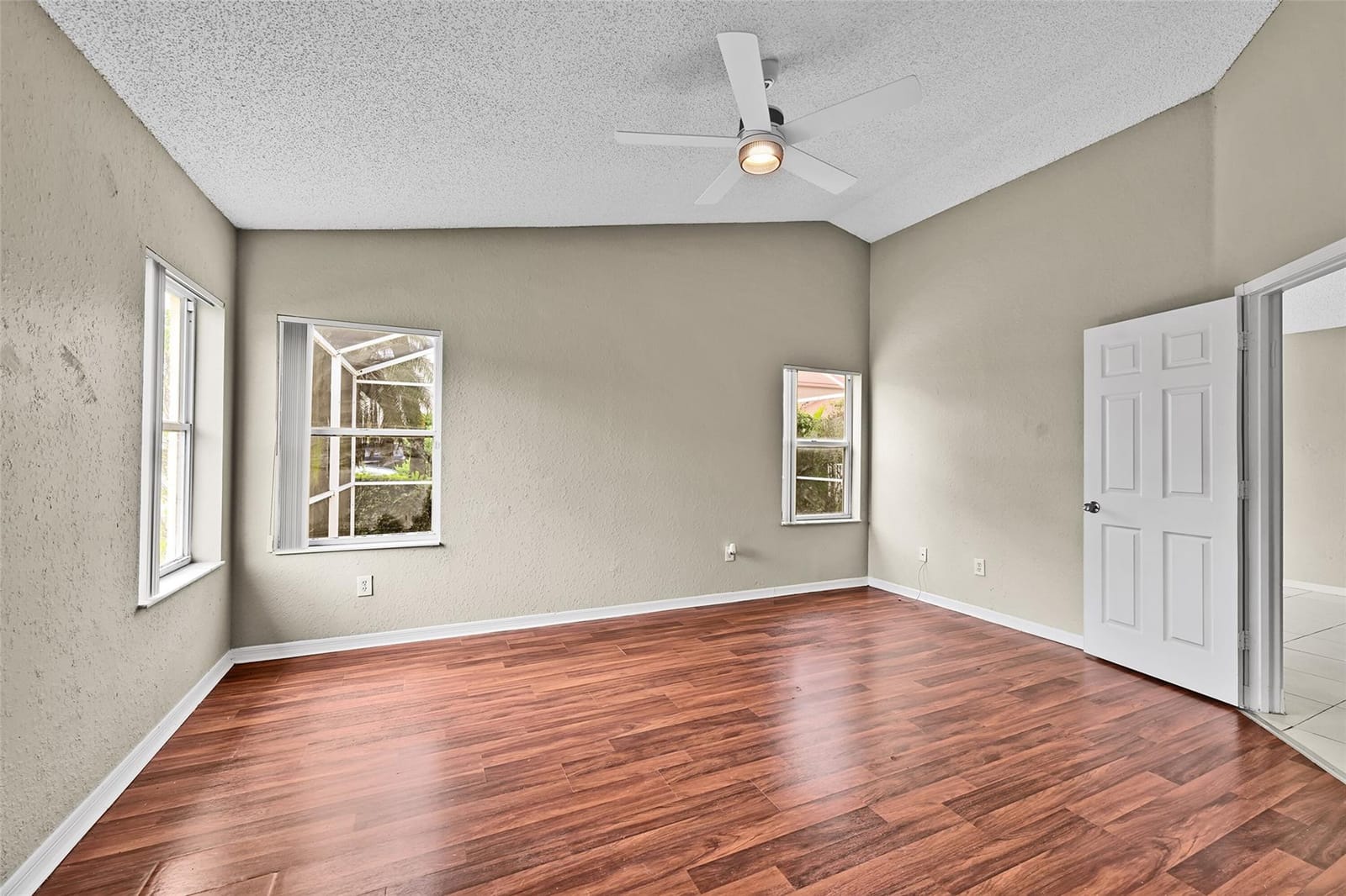 1688 SW 158th Avenue, Pembroke Pines, FL 33027 photo 28
