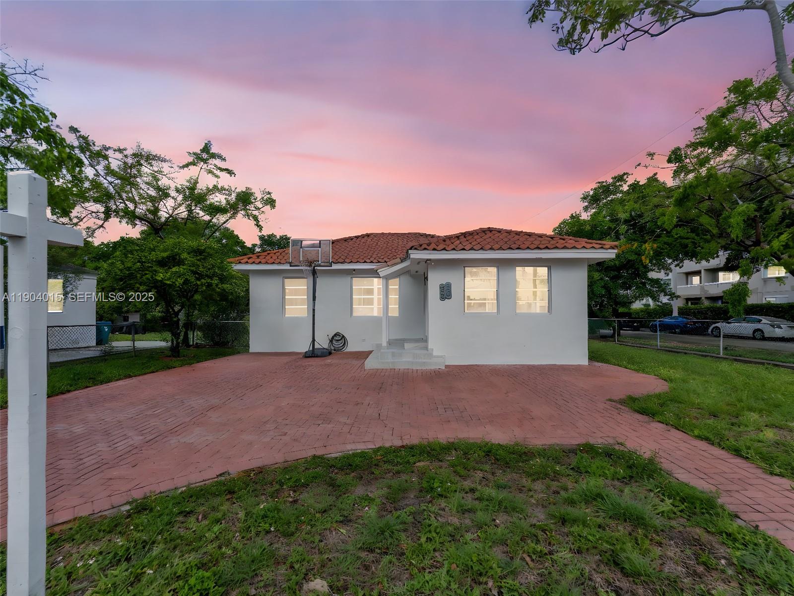 520 NW 32nd Place, Miami, FL 33125, Miami