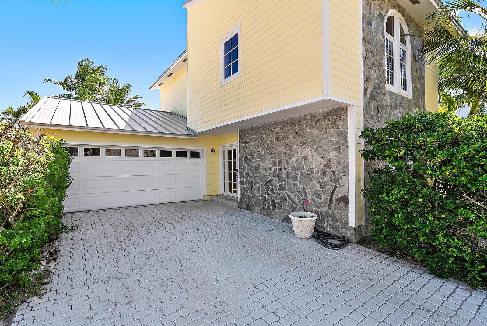 301 Xanadu Place — photo 3