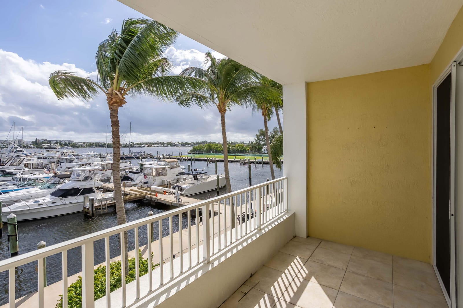 806 E Windward Way 201, Lantana, FL 33462 photo 8
