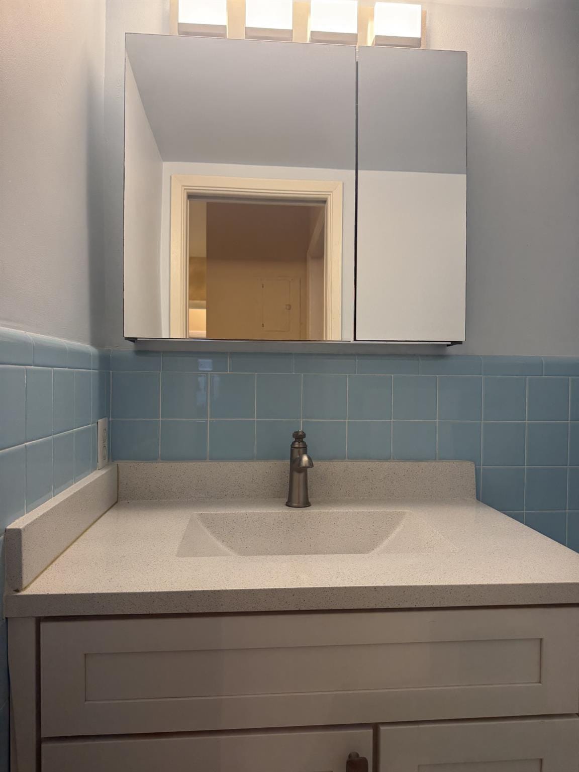 2050 NE 39th Street 211w — photo 11