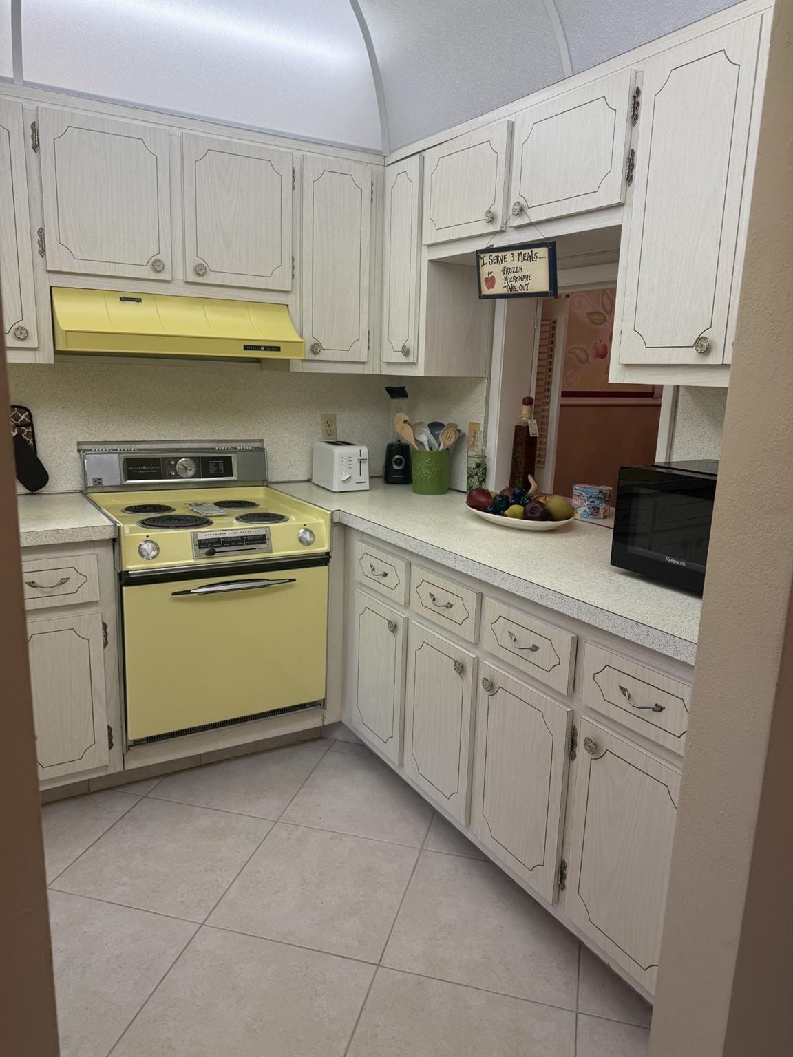 2050 NE 39th Street 211w — photo 3