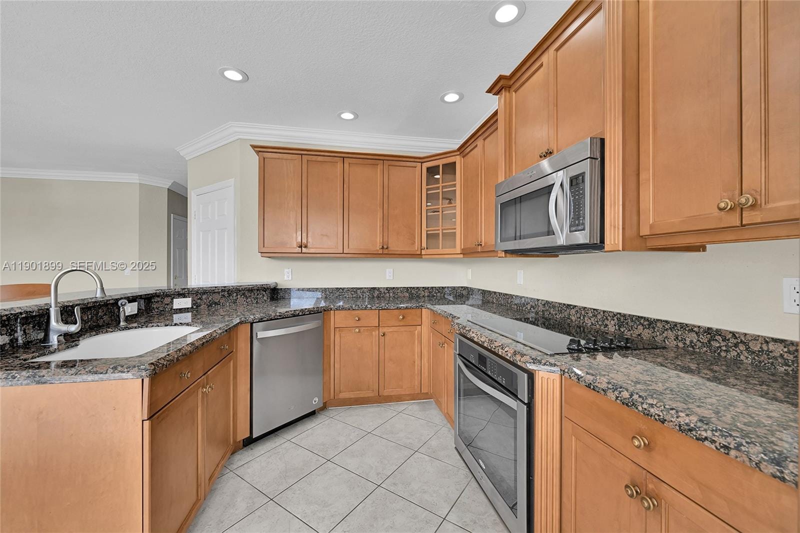 16250 SW 47th Manor — photo 9